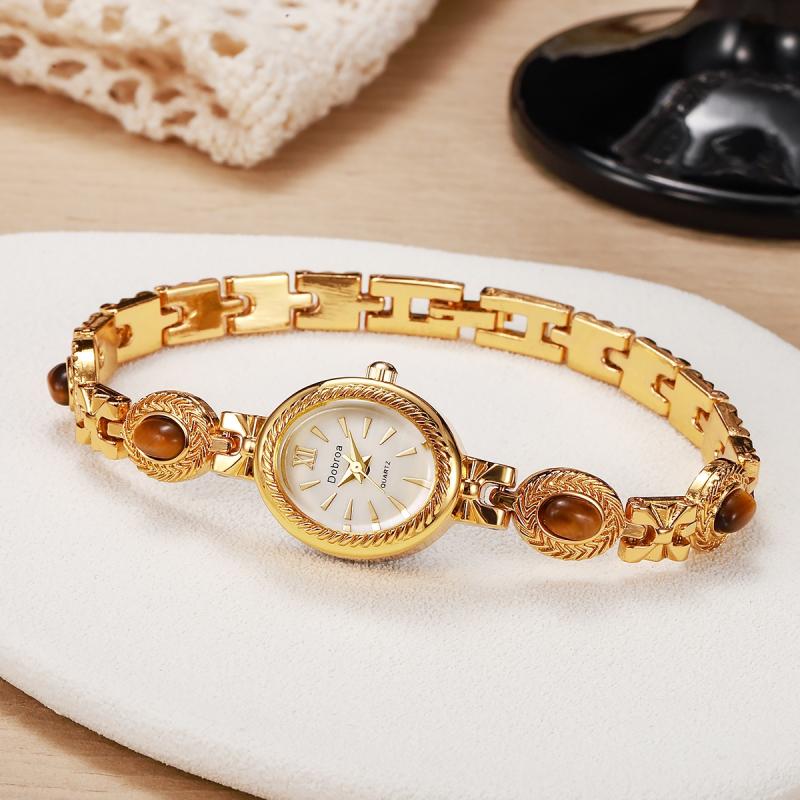 Zegarek na łańcuszku z kamieni – Luxury Watch Group recenzja i cena